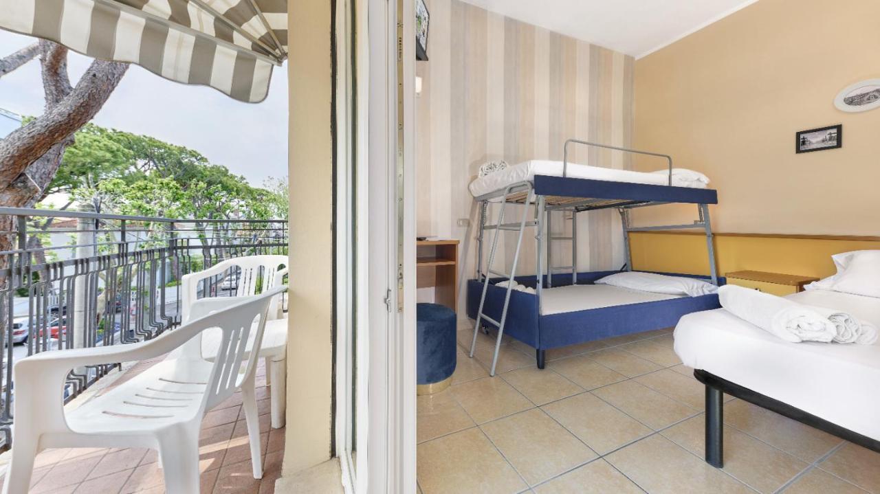 Hotel Arlecchino Riccione Buitenkant foto